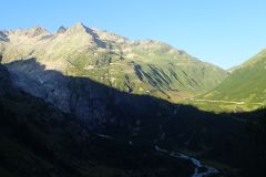 2023-07-27 - Vue sur Furkapass et source du Rhône